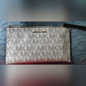 MK zip up wristlet wallet